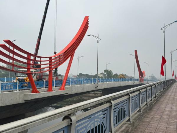 Biểu tượng trang trí bằng thép