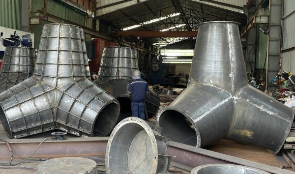 VÁN KHUÔN TRỤ CHẮN SÓNG (TETRAPOD)