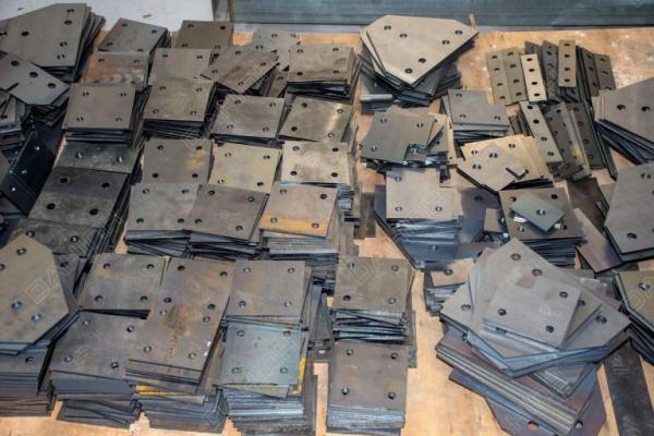 CẮT LASER GIÁ RẺ 